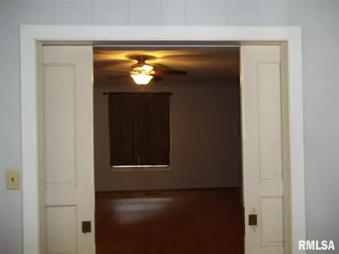 111 N Major, Eureka, IL 61530 photo 8