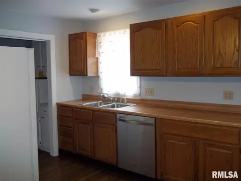 111 N Major, Eureka, IL 61530 photo 3