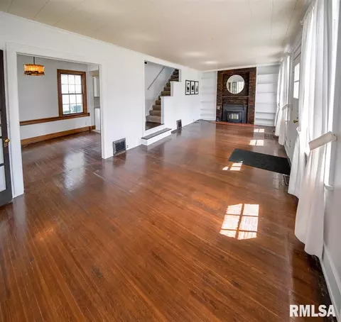 616 Beverly Ave, Macomb, IL 61455 photo 3