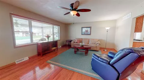 104 Pieper Cir, Delavan, IL 61734 photo 20