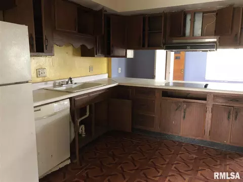 1400 Maple Ave, Macomb, IL 61455 photo 13