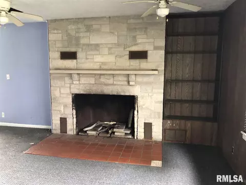 1400 Maple Ave, Macomb, IL 61455 photo 9