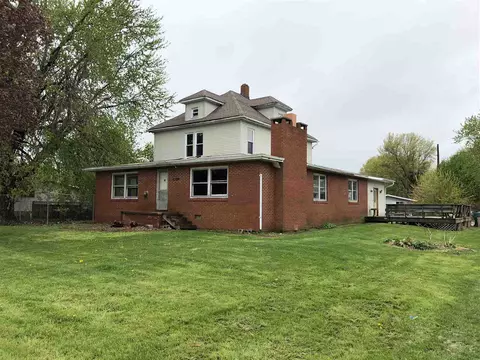 1400 Maple Ave, Macomb, IL 61455 photo 2