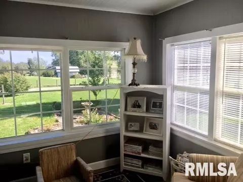 408 N Walnut St, Delavan, IL 61734 photo 24