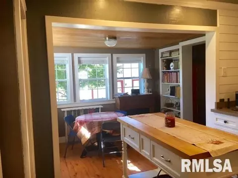 408 N Walnut St, Delavan, IL 61734 photo 30