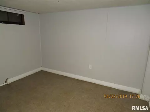 215 Murphy, Metamora, IL 61548 photo 14