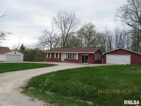 215 Murphy, Metamora, IL 61548 photo 1