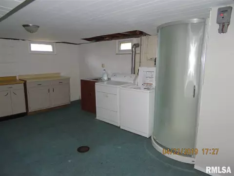 215 Murphy, Metamora, IL 61548 photo 17