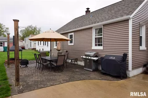904 E Adams, Washington, IL 61571 photo 21
