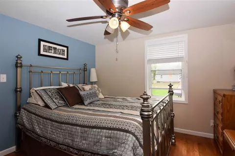 904 E Adams, Washington, IL 61571 photo 9