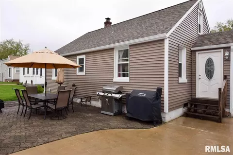 904 E Adams, Washington, IL 61571 photo 22
