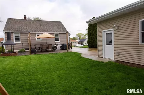 904 E Adams, Washington, IL 61571 photo 23
