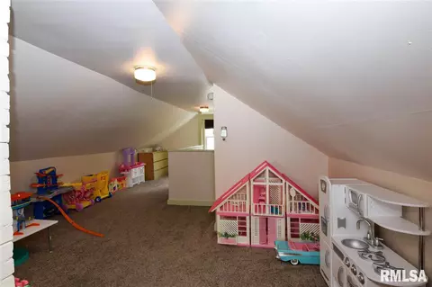 904 E Adams, Washington, IL 61571 photo 16
