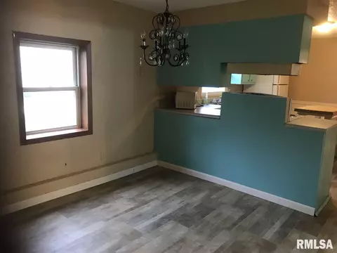 308 E Summit St, Macomb, IL 61455 photo 7