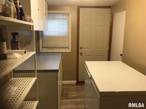 308 E Summit St, Macomb, IL 61455 photo 8