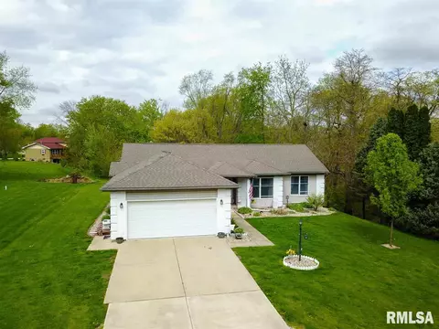4645 S King Arthur Ct, Mapleton, IL 61547 photo 3