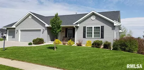 1317 Mitchell, Washington, IL 61571 photo 1