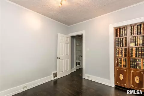 1100 E Willcox Ave, Peoria, IL 61605 photo 17