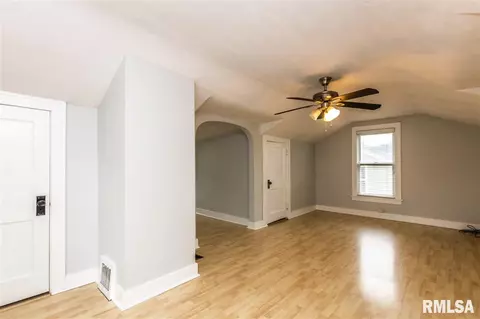 1100 E Willcox Ave, Peoria, IL 61605 photo 21