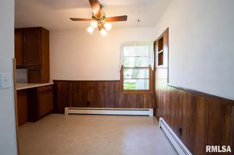 903 E Madison St, Metamora, IL 61548 photo 10