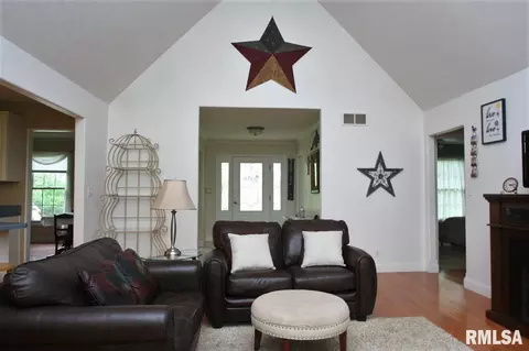 18290 River Rd, Danvers, IL 61732 photo 15