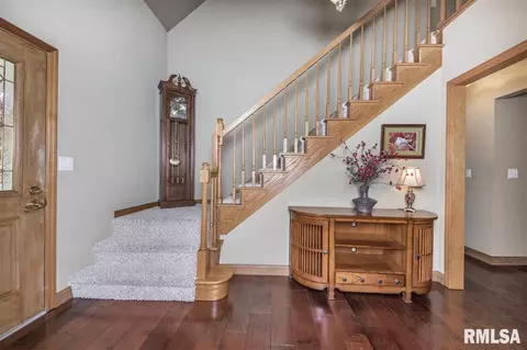 497 E Townhall Rd, Germantown Hills, IL 61548 photo 5