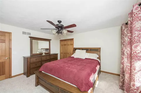 497 E Townhall Rd, Germantown Hills, IL 61548 photo 20
