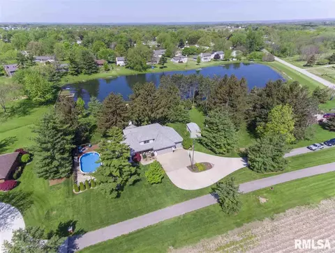 497 E Townhall Rd, Germantown Hills, IL 61548 photo 3