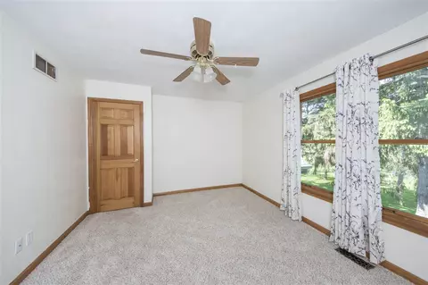 497 E Townhall Rd, Germantown Hills, IL 61548 photo 22