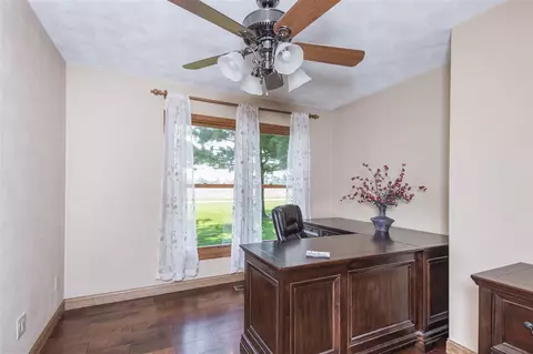 497 E Townhall Rd, Germantown Hills, IL 61548 photo 21