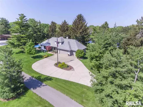 497 E Townhall Rd, Germantown Hills, IL 61548 photo 2