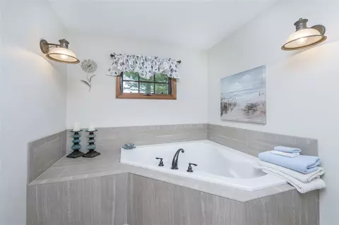 497 E Townhall Rd, Germantown Hills, IL 61548 photo 18
