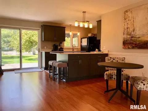 1114 E Grant St, Macomb, IL 61455 photo 7