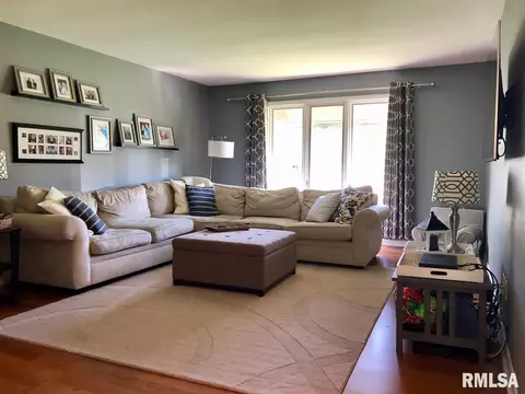1114 E Grant St, Macomb, IL 61455 photo 13
