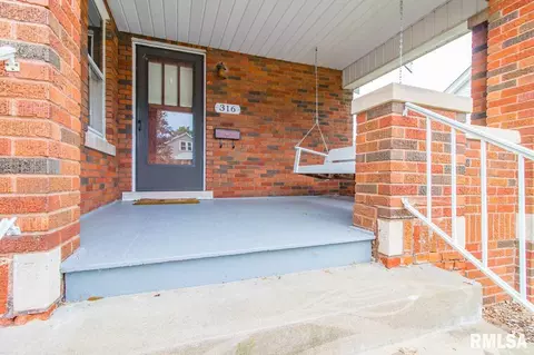 316 E Monroe St, Morton, IL 61550 photo 4