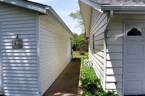 15420 E Geronimo Dr, Cuba, IL 61427 photo 14