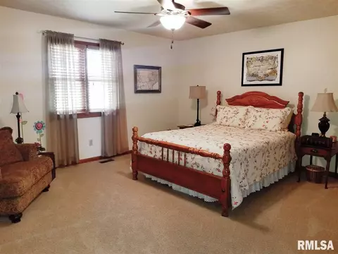 495 Townhall Rd, Germantown Hills, IL 61548 photo 27