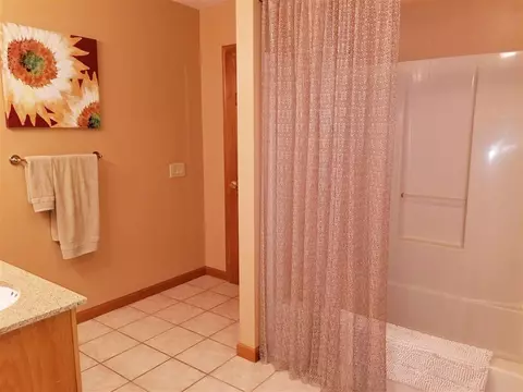 495 Townhall Rd, Germantown Hills, IL 61548 photo 24