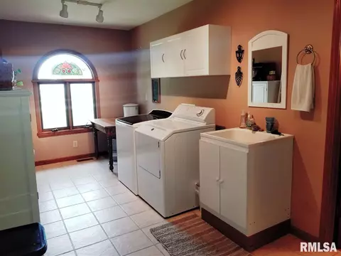 495 Townhall Rd, Germantown Hills, IL 61548 photo 25