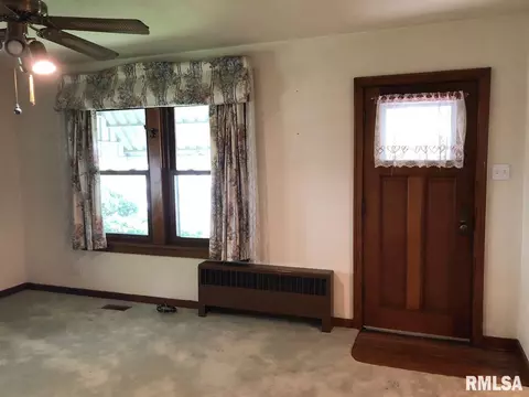 302 W Pierce St, Macomb, IL 61455 photo 12