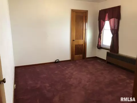 302 W Pierce St, Macomb, IL 61455 photo 16