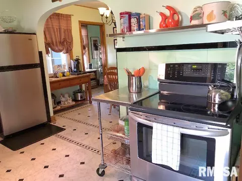 109 E Main St, Cuba, IL 61427 photo 14
