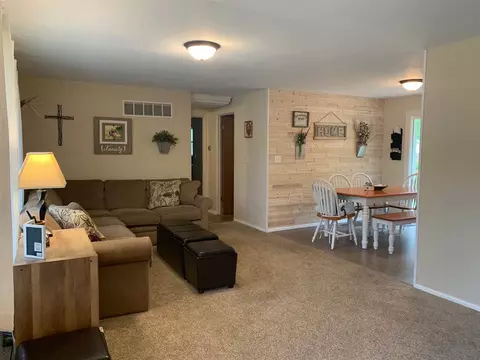 403 Spring Ct, Washington, IL 61571 photo 4