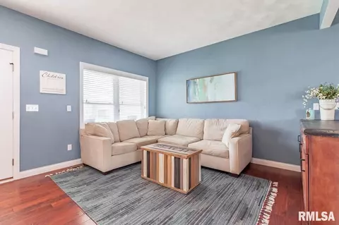 1210 N Hampton Dr, Washington, IL 61571 photo 5