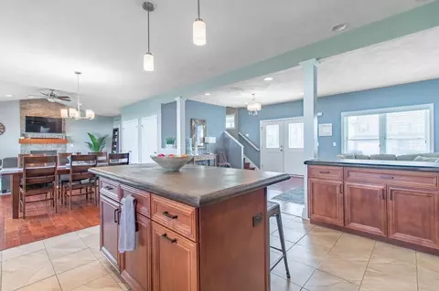 1210 N Hampton Dr, Washington, IL 61571 photo 9