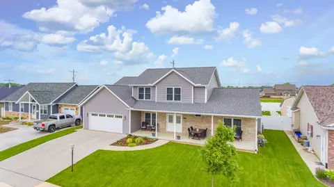 1210 N Hampton Dr, Washington, IL 61571 photo 2