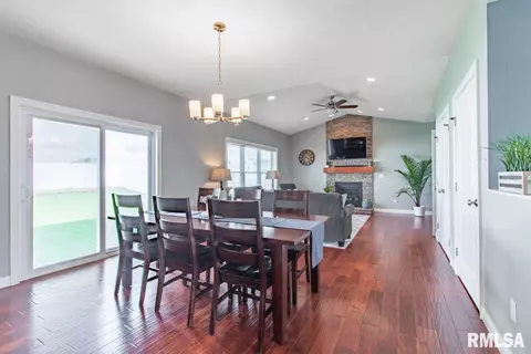 1210 N Hampton Dr, Washington, IL 61571 photo 11