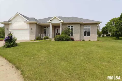 2117 W Brenyn Ct, Dunlap, IL 61525 photo 1