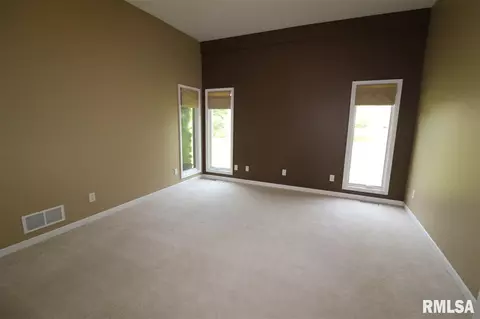 2117 W Brenyn Ct, Dunlap, IL 61525 photo 18