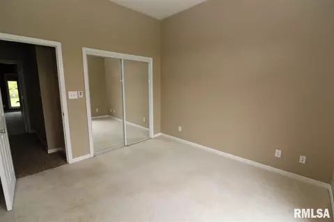 2117 W Brenyn Ct, Dunlap, IL 61525 photo 15